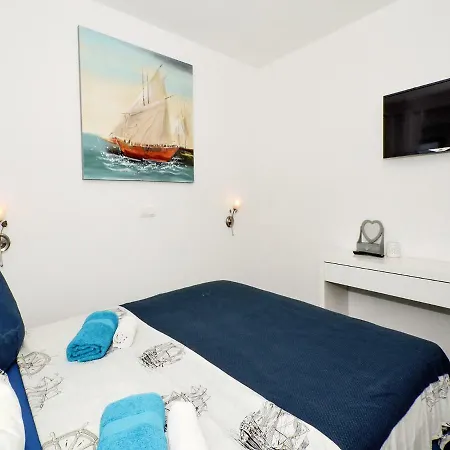 Deluxe Porto