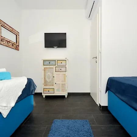 Deluxe Porto Apartman Trogir